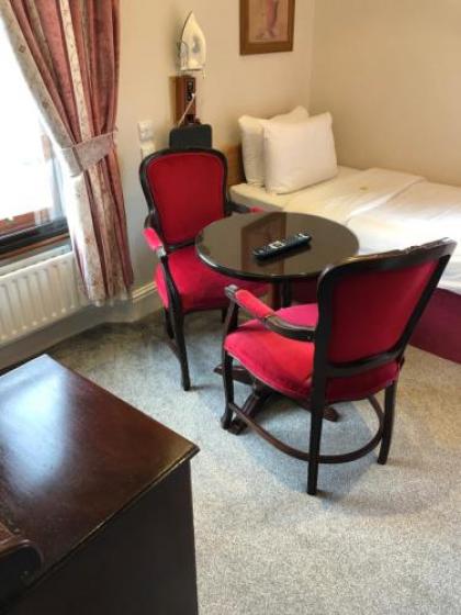 Leeson Bridge Guesthouse - image 10