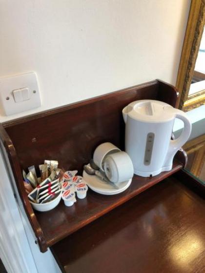 Leeson Bridge Guesthouse - image 13