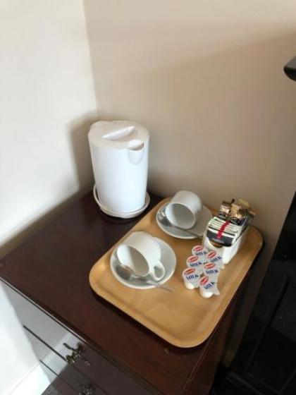 Leeson Bridge Guesthouse - image 14