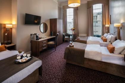 Cassidys Hotel - image 10