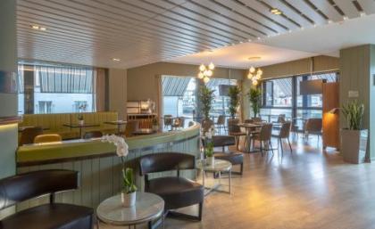 The Morrison Dublin Curio Collection by Hilton - image 7