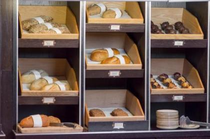 The Morrison Dublin Curio Collection by Hilton - image 8