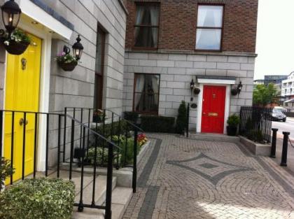 The Leeson Lodge - image 1