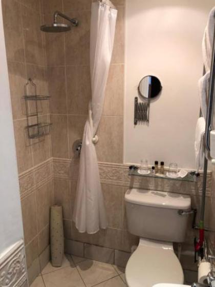 The Leeson Lodge - image 5