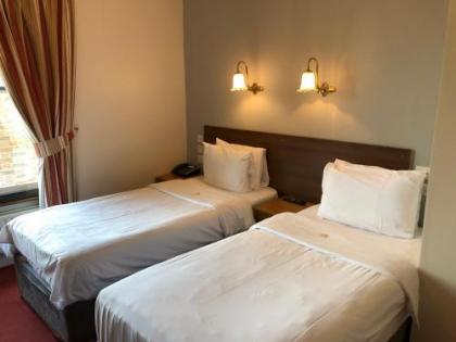 The Leeson Lodge - image 8
