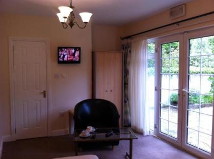 Ashling House Serviced Accommodation - image 12