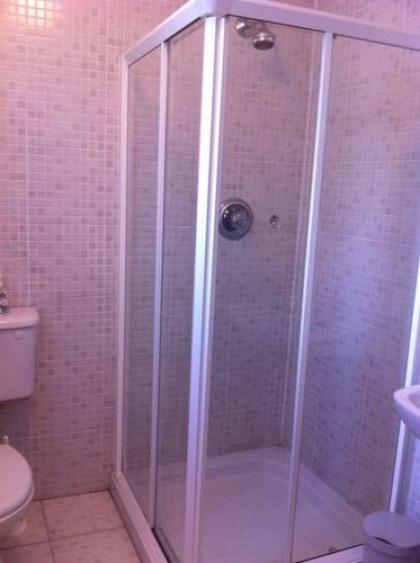 Ashling House Serviced Accommodation - image 15