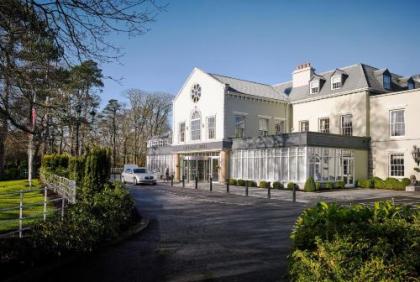 Citywest Hotel - image 1