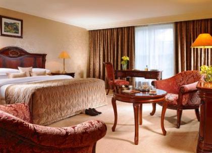 Citywest Hotel - image 3