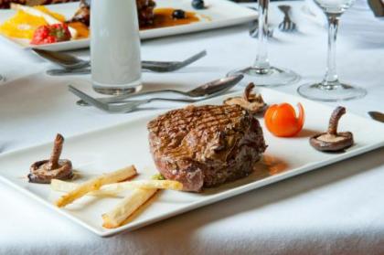 Finnstown Castle Hotel - image 14