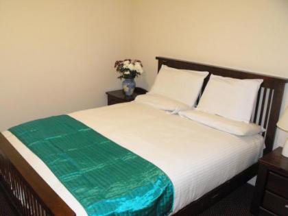 Hazelbrook Lodge - image 11
