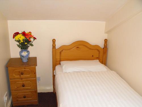 Hazelbrook Lodge - image 6
