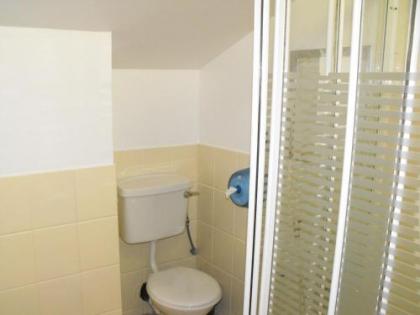 Hazelbrook Lodge - image 7