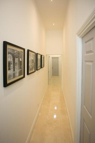 Temple Bar Essex Apartments - image 6