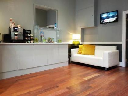 The Camden Street Hotel - image 2