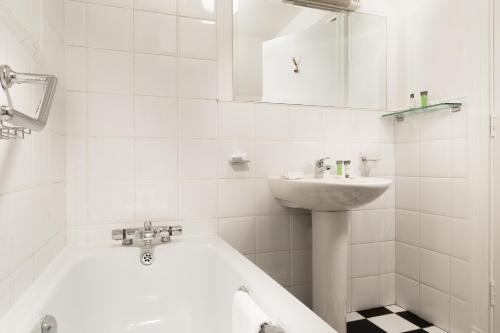 The Camden Street Hotel - image 4