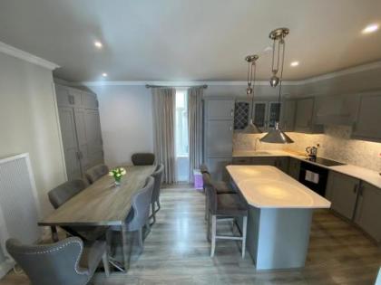 Temple Bar District Apartments - image 10