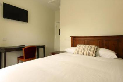Eccles Townhouse - image 11