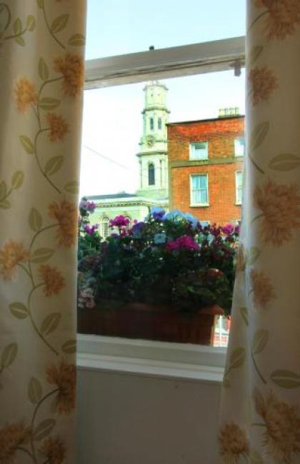 Eccles Townhouse - image 16