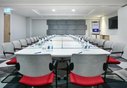 Holiday Inn Express Dublin City Centre - image 11