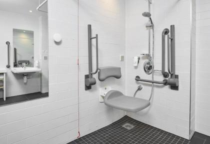 Holiday Inn Express Dublin City Centre - image 3