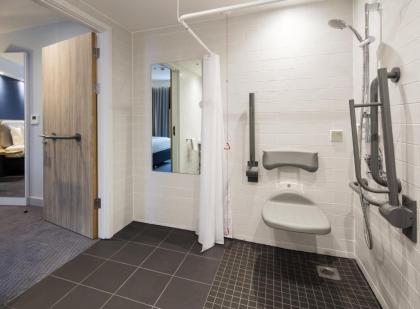 Holiday Inn Express Dublin City Centre - image 9