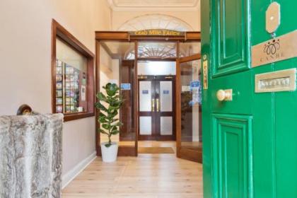 Gardiner House - image 7