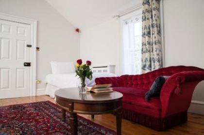 The Historical Harcourt Suites - image 20