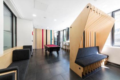 Broadstone Hall - Student Accommodation - image 3