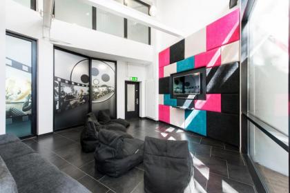 Broadstone Hall - Student Accommodation - image 4