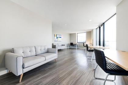 Broadstone Hall - Student Accommodation - image 8