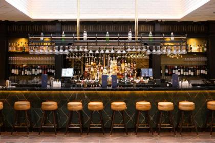 Iveagh Garden Hotel - image 13