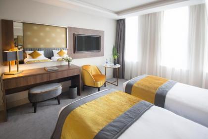 Iveagh Garden Hotel - image 9
