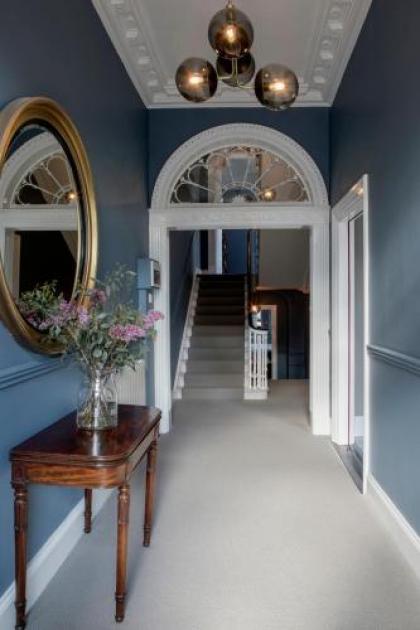 Pembroke Hall - image 14