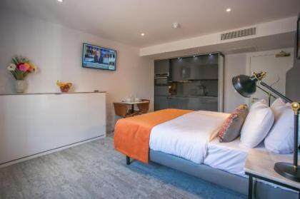 Grafton Street Studios by City Break Apartments - image 11