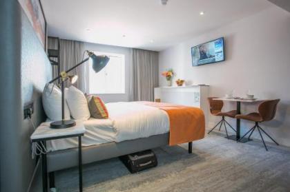 Grafton Street Studios by City Break Apartments - image 2