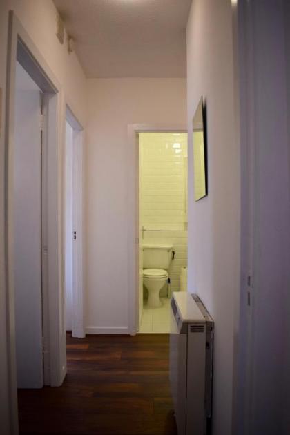 2 Bedroom Apartment near historical Christchurch - image 16