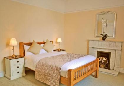 Donnybrook Townhouse - image 2