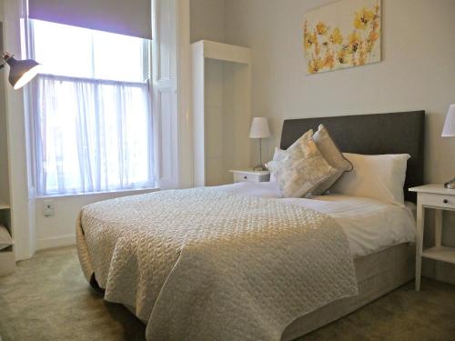 Donnybrook Townhouse - image 5
