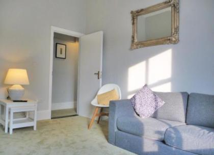 Donnybrook Townhouse - image 7