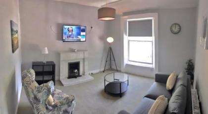 Donnybrook Townhouse - image 9