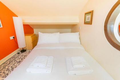 2 Bedroom City Cottage In Pheonix Park - image 2