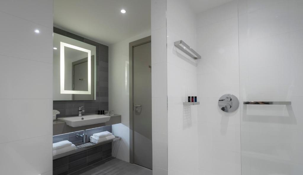 Clayton Hotel Charlemont - image 3