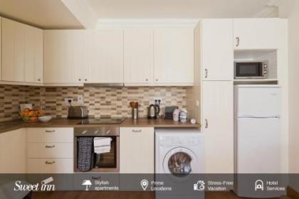 Sweet Inn - Contemporary Charlotte Quay - image 10