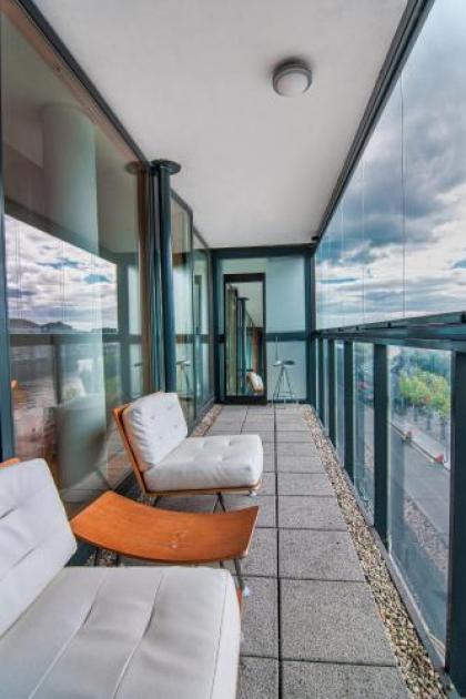 Sweet Inn - Lovely Riverside - image 9