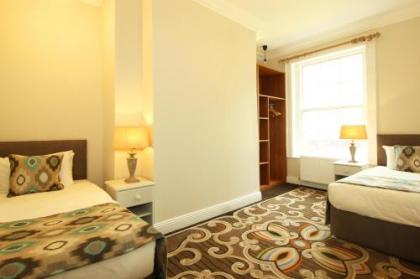 Tom Dick and Harriet's Accommodation - image 16