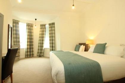 Tom Dick and Harriet's Accommodation - image 19