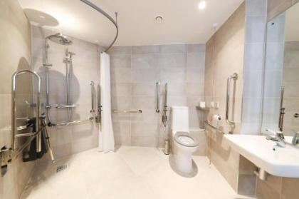 Marlin Hotel Stephens Green - image 3
