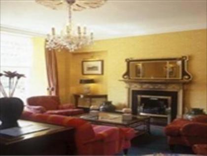 Pembroke Townhouse - image 3