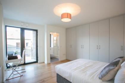 Grand Canal Square Apartments - image 18